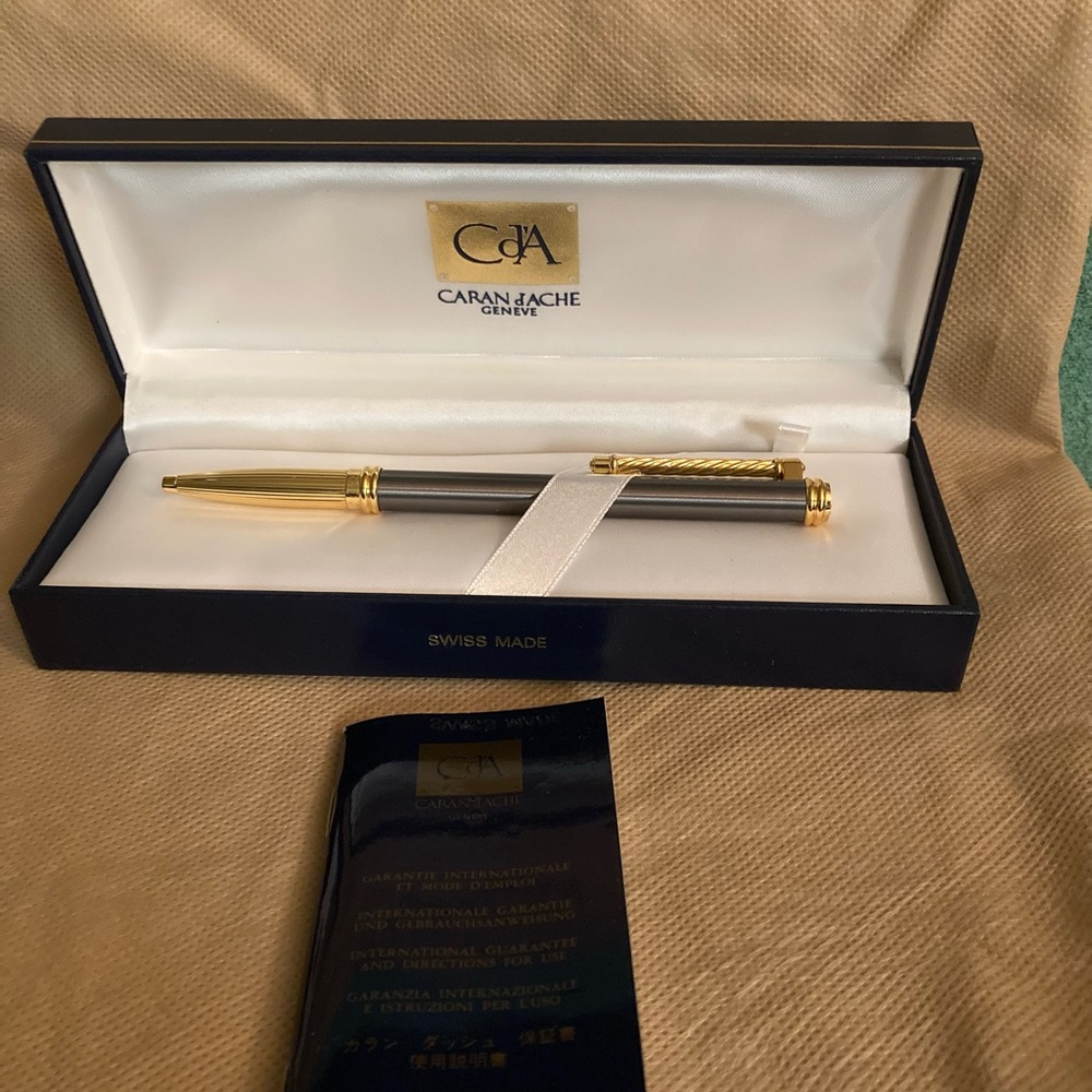 Beautiful collectors pen in box with papers